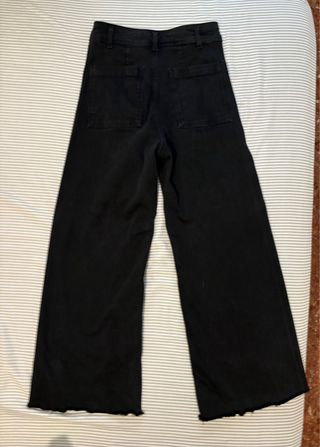 Vaqueros negros anchos