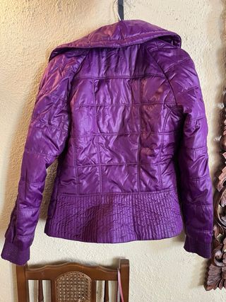 Chaqueta Mango Morada Acolchada