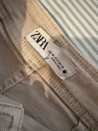 Vaqueros beige anchos