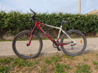 Bicicleta Montaña ROCKRIDER Roja/Blanca
