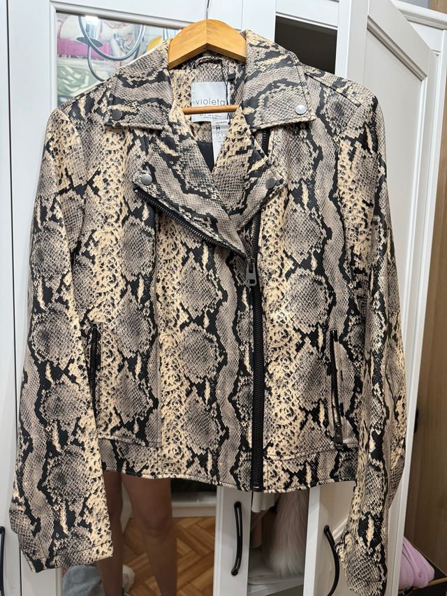 Chaqueta Mango Estampado Serpiente Talla M