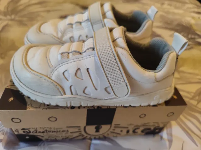 Zapatos FeroZ Onil Blancos Talla 29