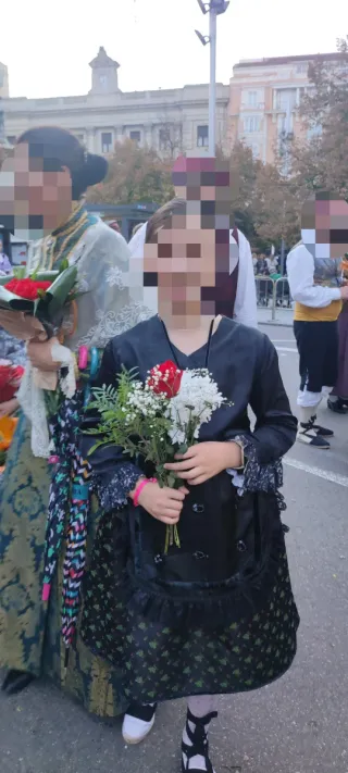 Vestido Baturra Niña 
Entrega en el centro/Sagasta