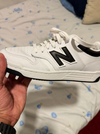 Zapatos New Balance Blancos y Negros