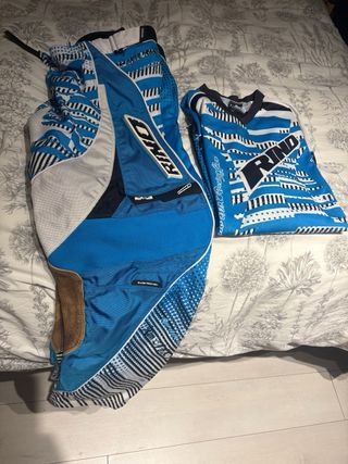 Conjunto Ropa Quad Rino Azul y Blanco