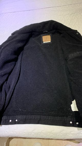 Cazadora tejana forrada de borrego negra