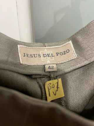 Pantalón mujer gris de vestir. buen estado 
