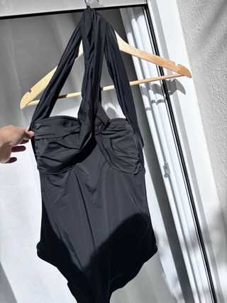 Bañador Oysho Negro Cruzado perfect fit 