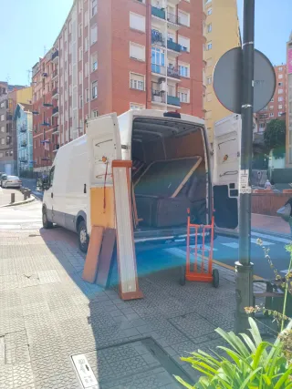 Mudanzas.portes .limpiezas de locales y garajes 