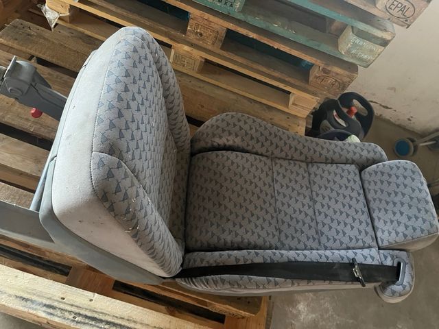 Asiento Mercedes Vito trasero 638