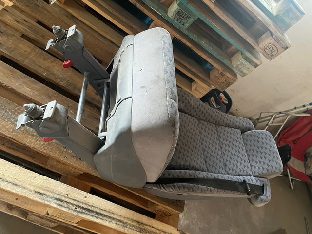 Asiento Mercedes Vito trasero 638