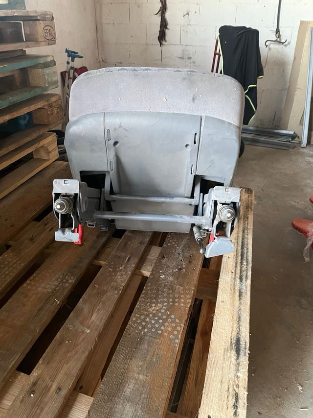 Asiento Mercedes Vito trasero 638