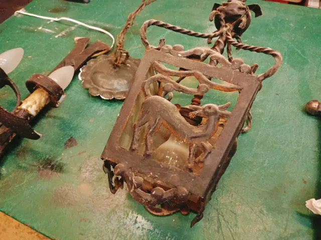 Farol y aplique antiguos