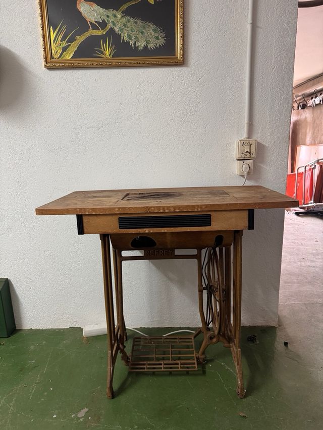 Máquina de coser Refrey verde