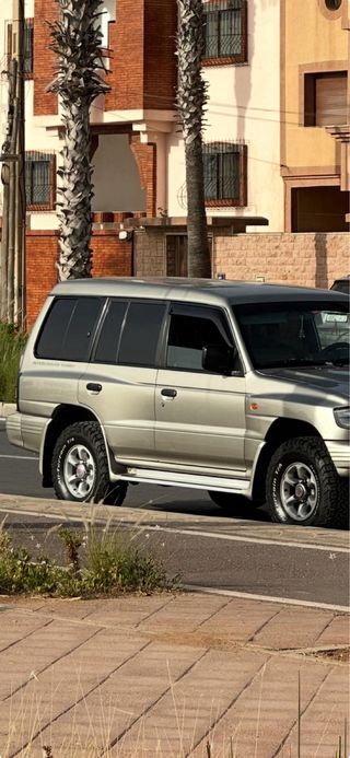 Mitsubishi Montero 2001