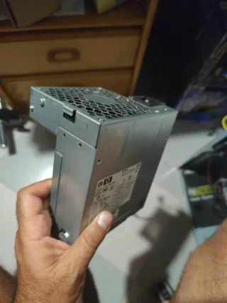 Fuente Alimentación HP 503376-001 PC8019
