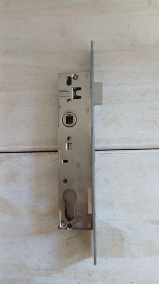 TESA CERRADURA CORREDERA CON GANCHO - ENVIO