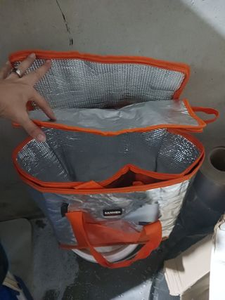 Bolsa nevera Sannen naranja y plateada