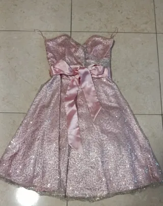 Vestido rosa brillante fiesta