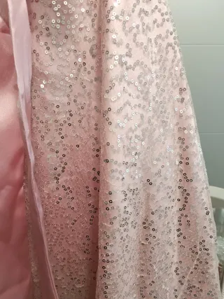 Vestido rosa brillante fiesta