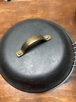 Olla Fondue Hierro Fundido Negra con accesorios