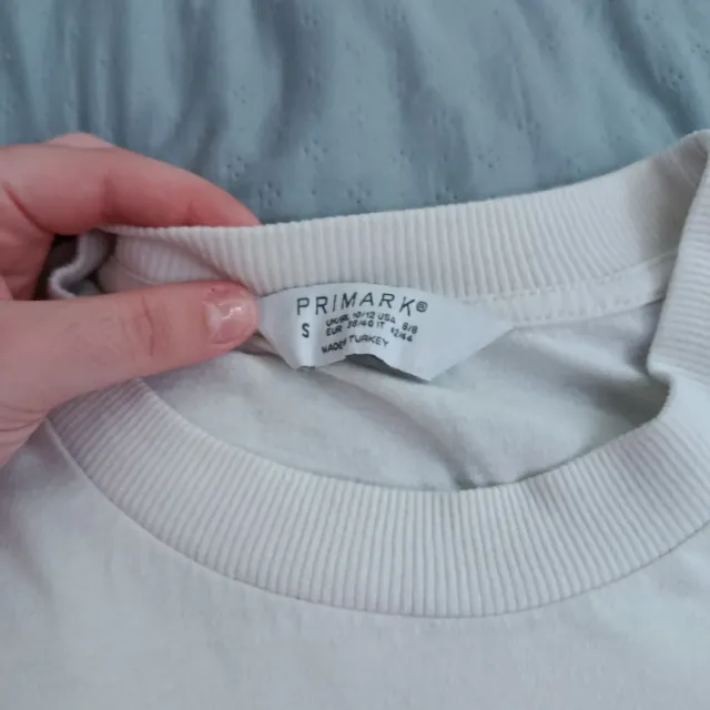 Top corto beige Stradivarius