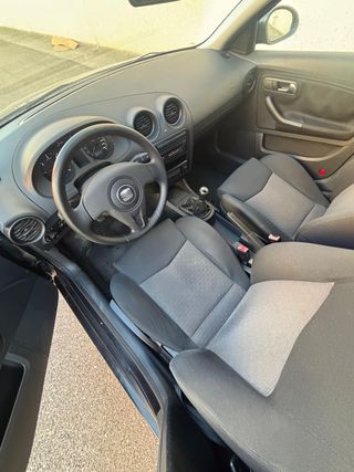 SEAT Ibiza 2004