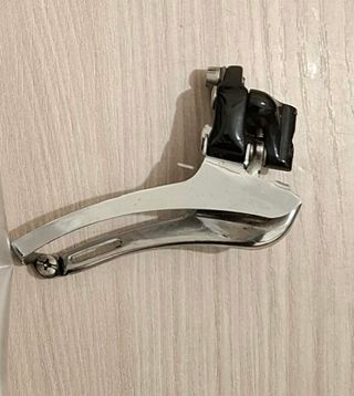 Gruppo Shimano 105 - 10V. senza comandi né freni