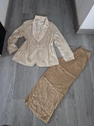 Traje de lentejuelas dorado mujer