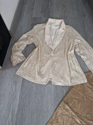Traje de lentejuelas dorado mujer