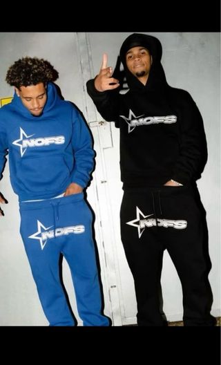 Conjunto Sudadera y Pantalón Negro