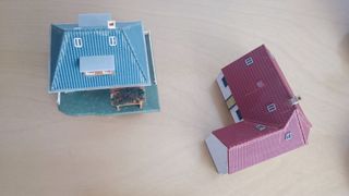 Treni H0. 2 casette per modello H0 e lampadine