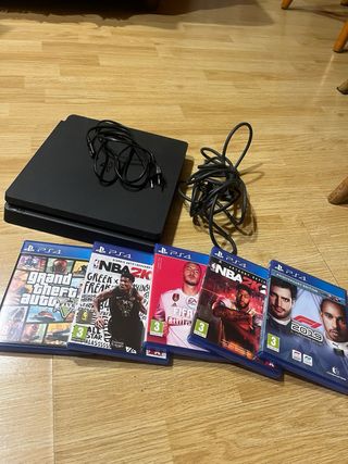Consola Sony PS4 1TB + 4 Juegos