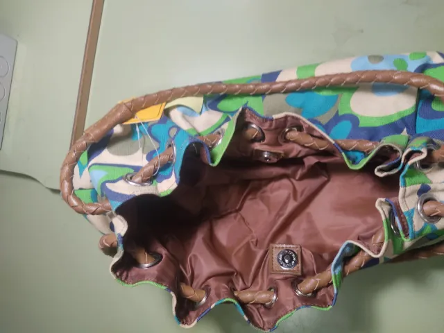 Bolso Valentina Reyes floral nuevo