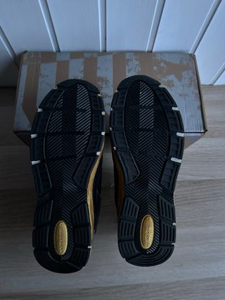 Zapatillas Golden Goose Negras y Doradas Talla 43