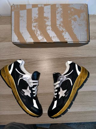 Zapatillas Golden Goose Negras y Doradas Talla 43