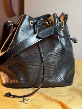 Bolso Louis Vuitton Petit Noé Negro Vintage