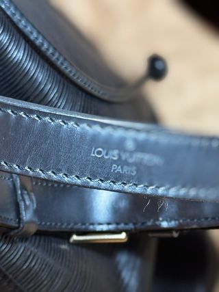 Bolso Louis Vuitton Petit Noé Negro Vintage