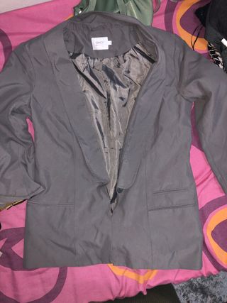 Chaqueta ONLY gris