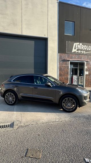 Porsche Macan 2014