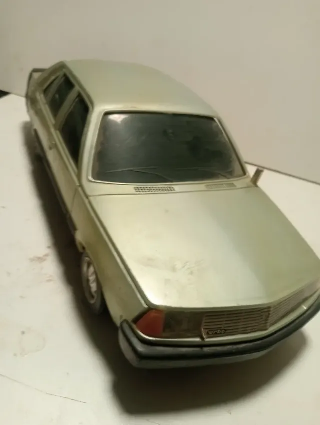 Renault 18 Turbo radiocontrol