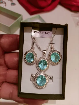 Plata Ley 925: Anillo, Pendientes y Cadena Colgant