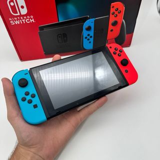 Nintendo Switch Completa con Scatola