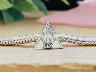 Charm Pirámide Ojo Egipto - Plata