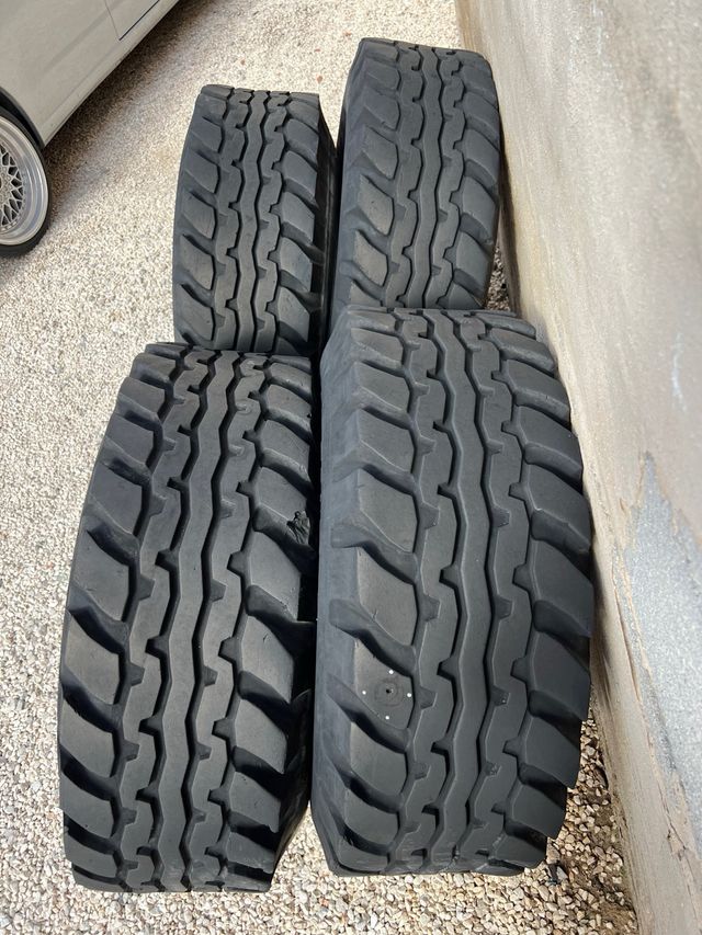 Neumáticos Goodyear 36x12.50 R.16.5