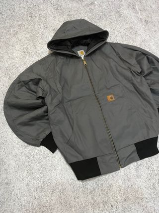 Chaqueta Carhartt Gris con Capucha