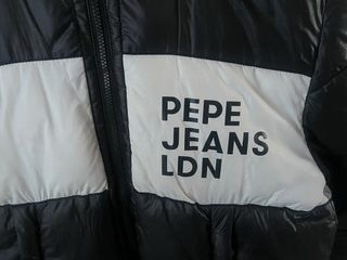 Abrigo de niño. Pepe Jeans. Talla 16