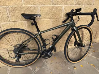Bicicletta da ghiaia Cannondale Topstone taglia S