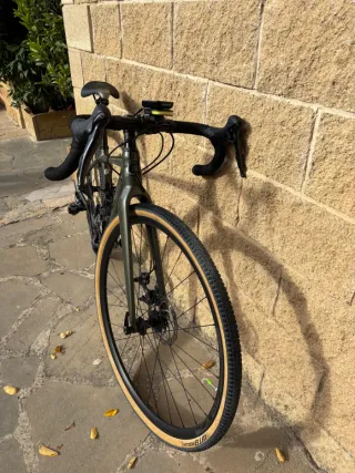 Bicicletta da ghiaia Cannondale Topstone taglia S
