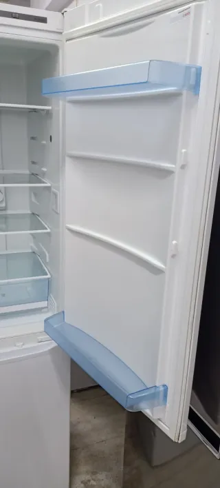 NEVERA COMBI BOSCH NO FROST ENERGÍA A+